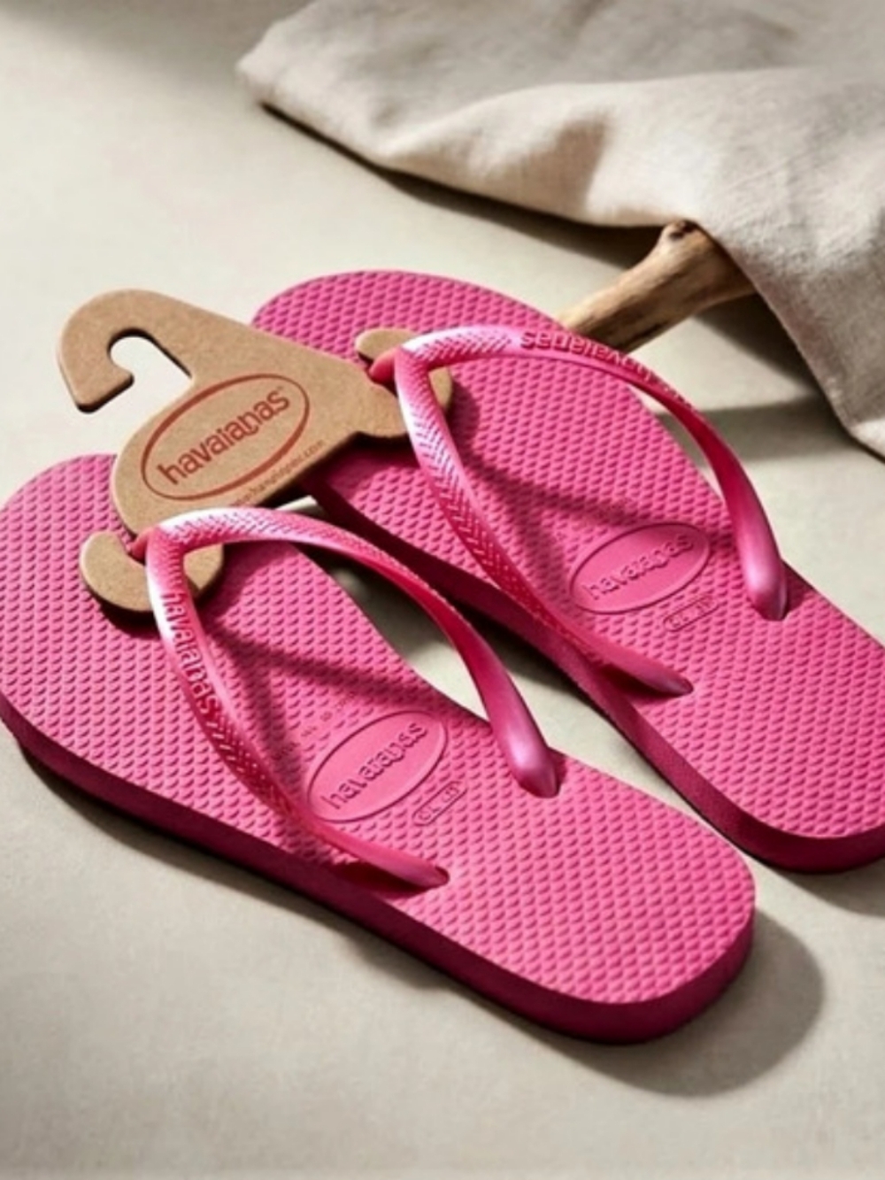NEW! Havaianas Slim Flip Flops Pink Sandals sz 7/8